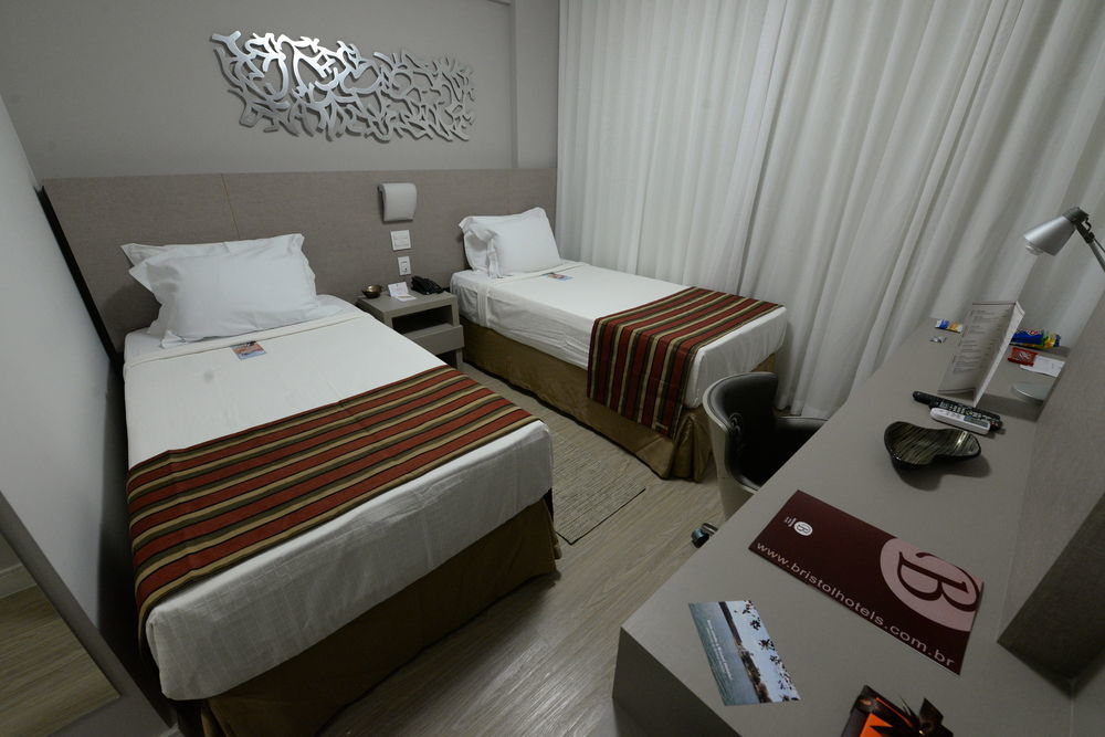 Hotel Beaga Convention Expominas By Mhb Belo Horizonte Exteriör bild
