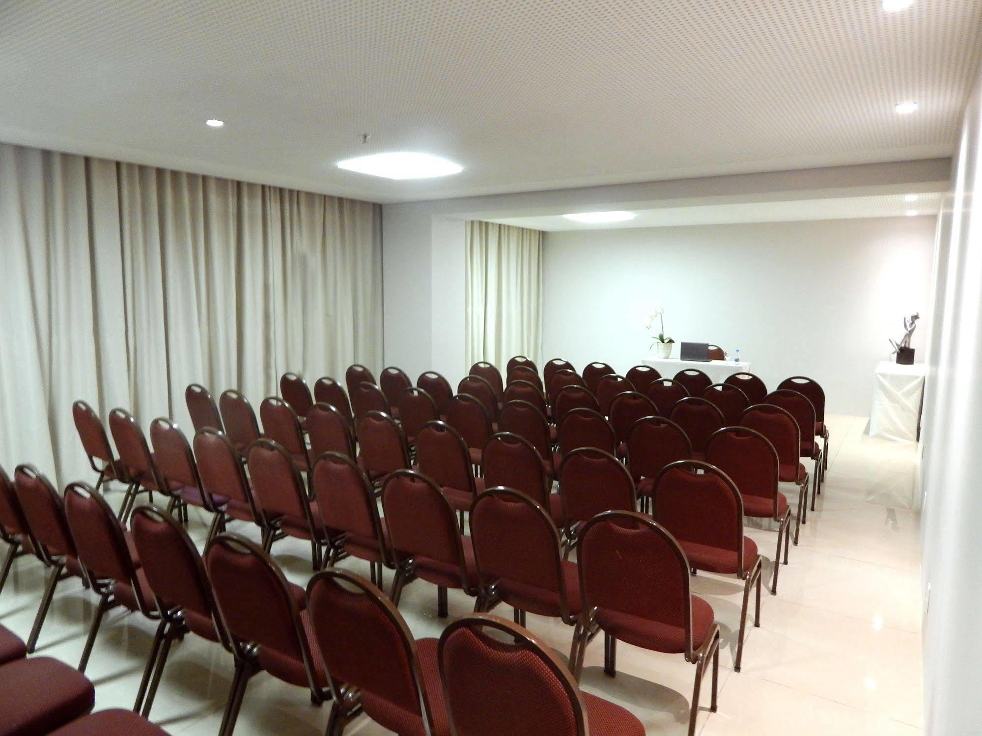 Hotel Beaga Convention Expominas By Mhb Belo Horizonte Exteriör bild